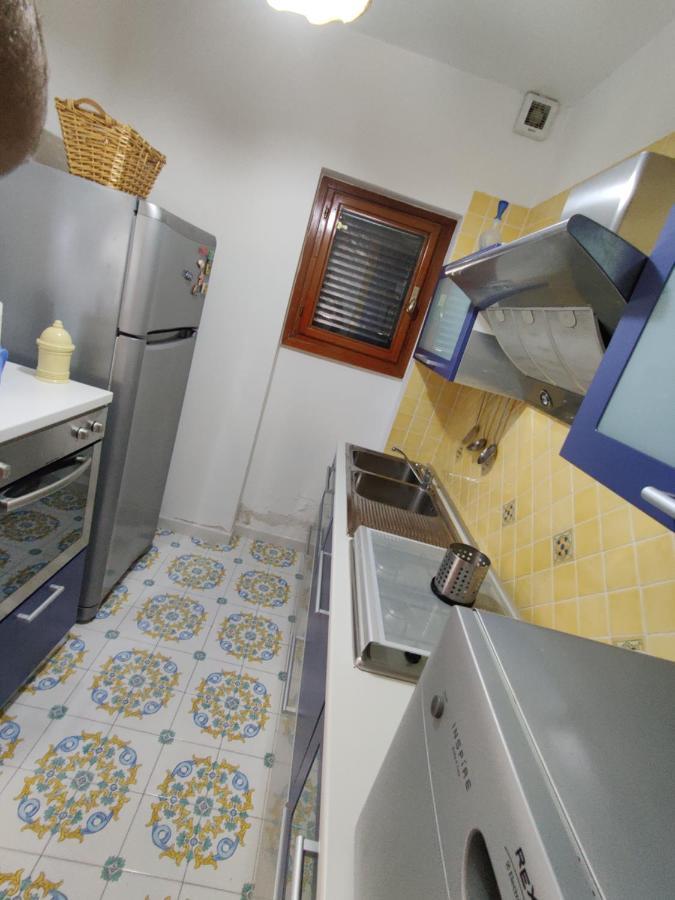 Casa La Scogliera Apartment Praiano Luaran gambar