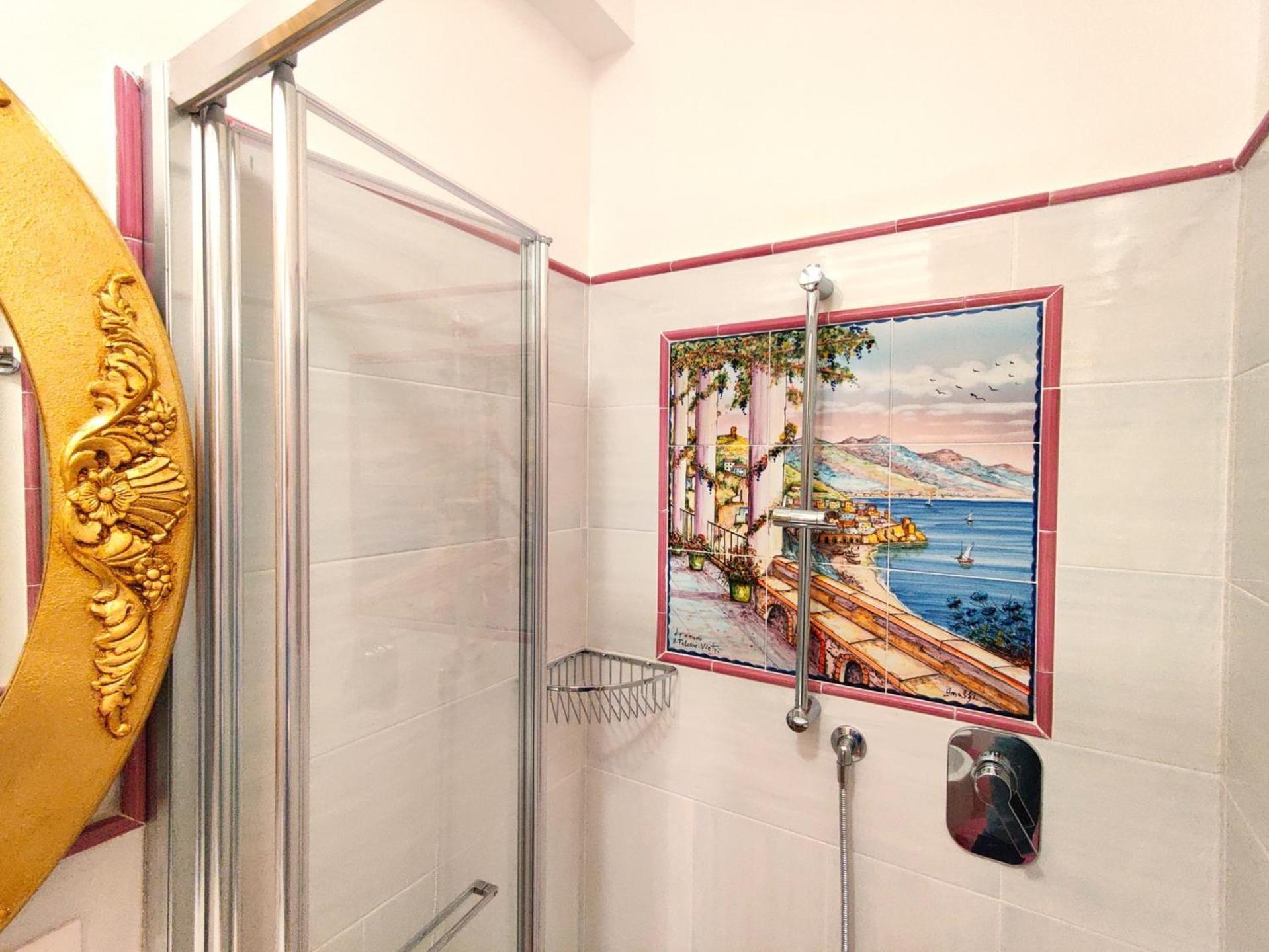 Casa La Scogliera Apartment Praiano Luaran gambar