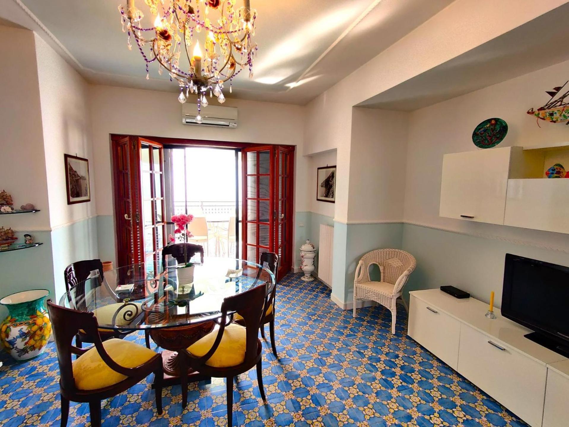 Casa La Scogliera Apartment Praiano Luaran gambar