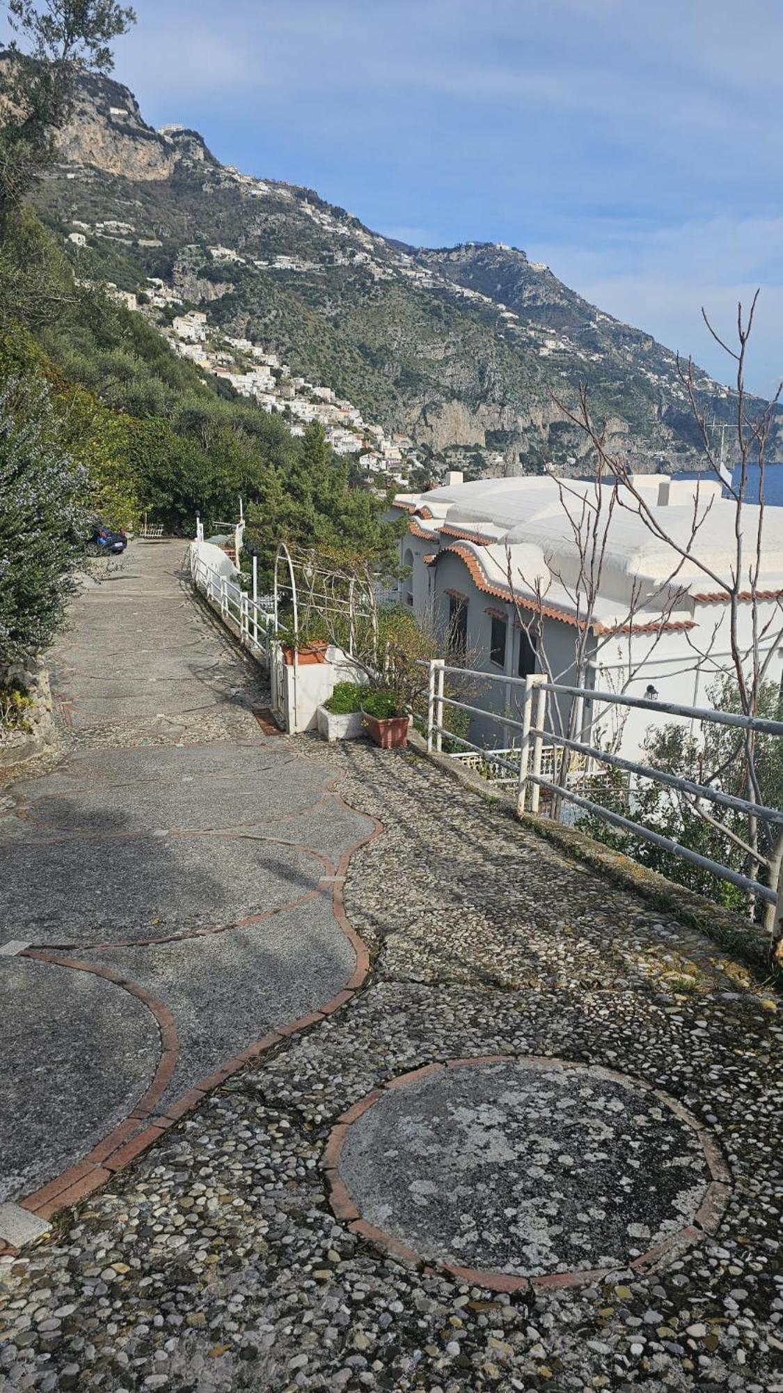 Casa La Scogliera Apartment Praiano Luaran gambar